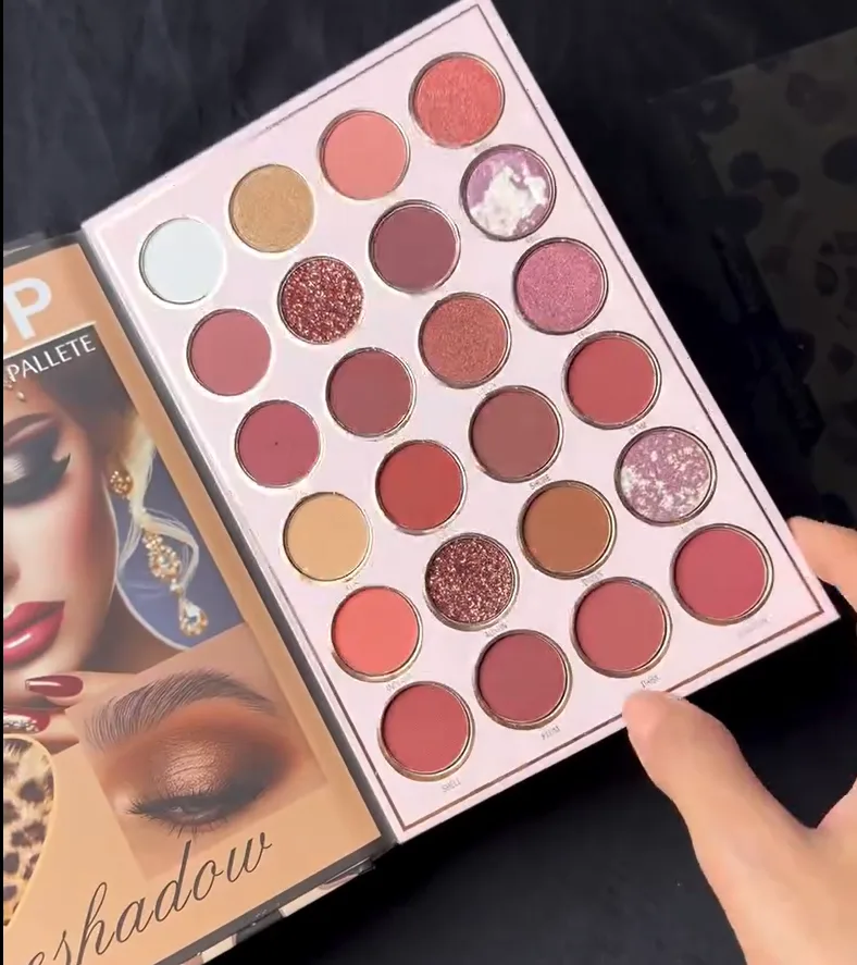 Luxury Multi-Shade Eyeshadoww &amp; Highlighter Palette – Matte, Shimmer &amp; Glitter